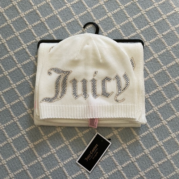 Juicy Couture Black Label Hat and Scarf Set - Picture 2 of 5